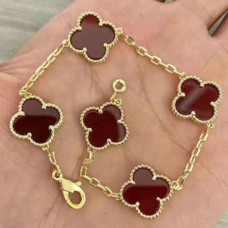 Versatile And Sophisticated Couple Bracelet 1024022615