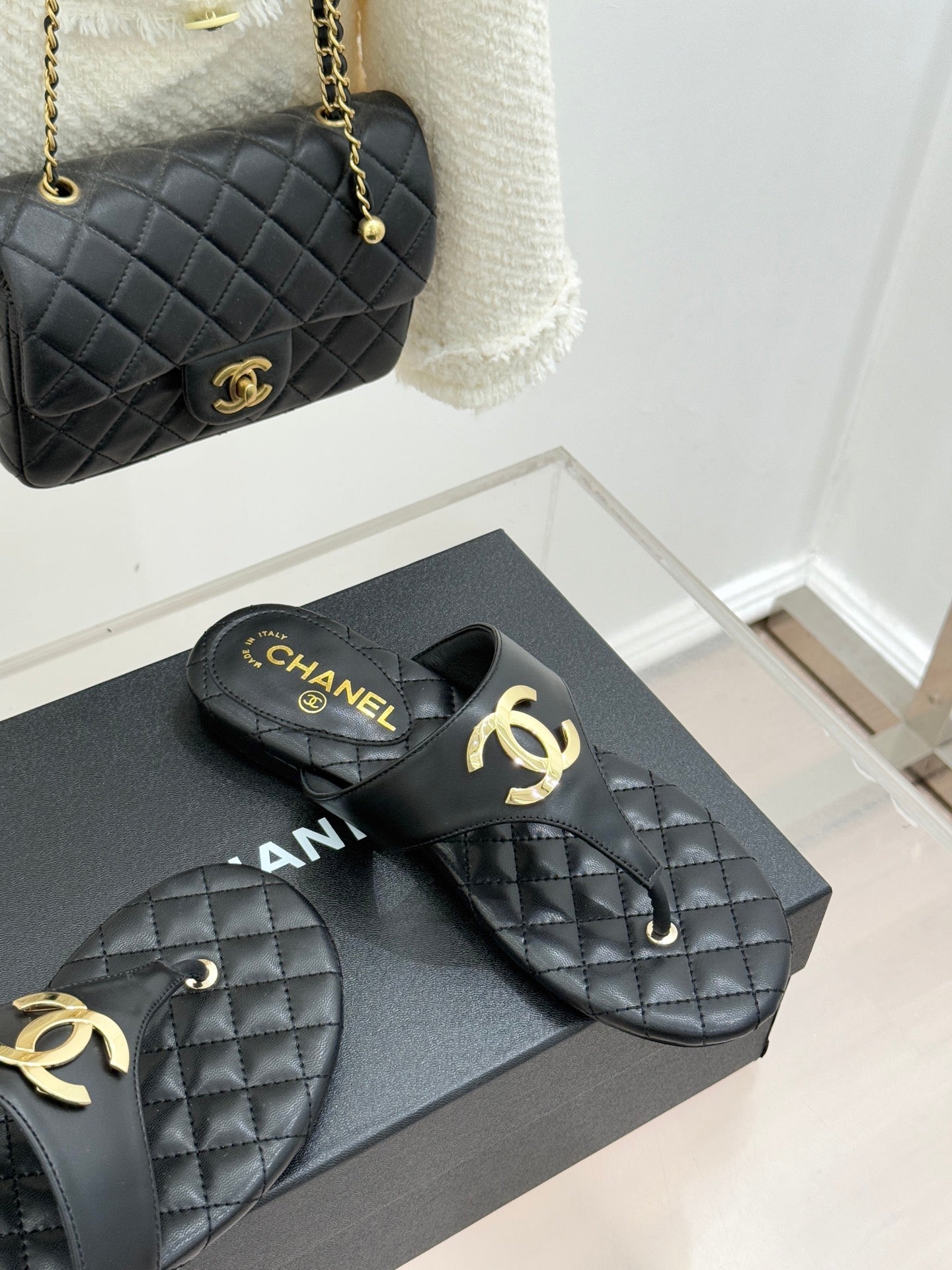 26SS New Women's Diamond Pattern Flip-Flops 0726031003