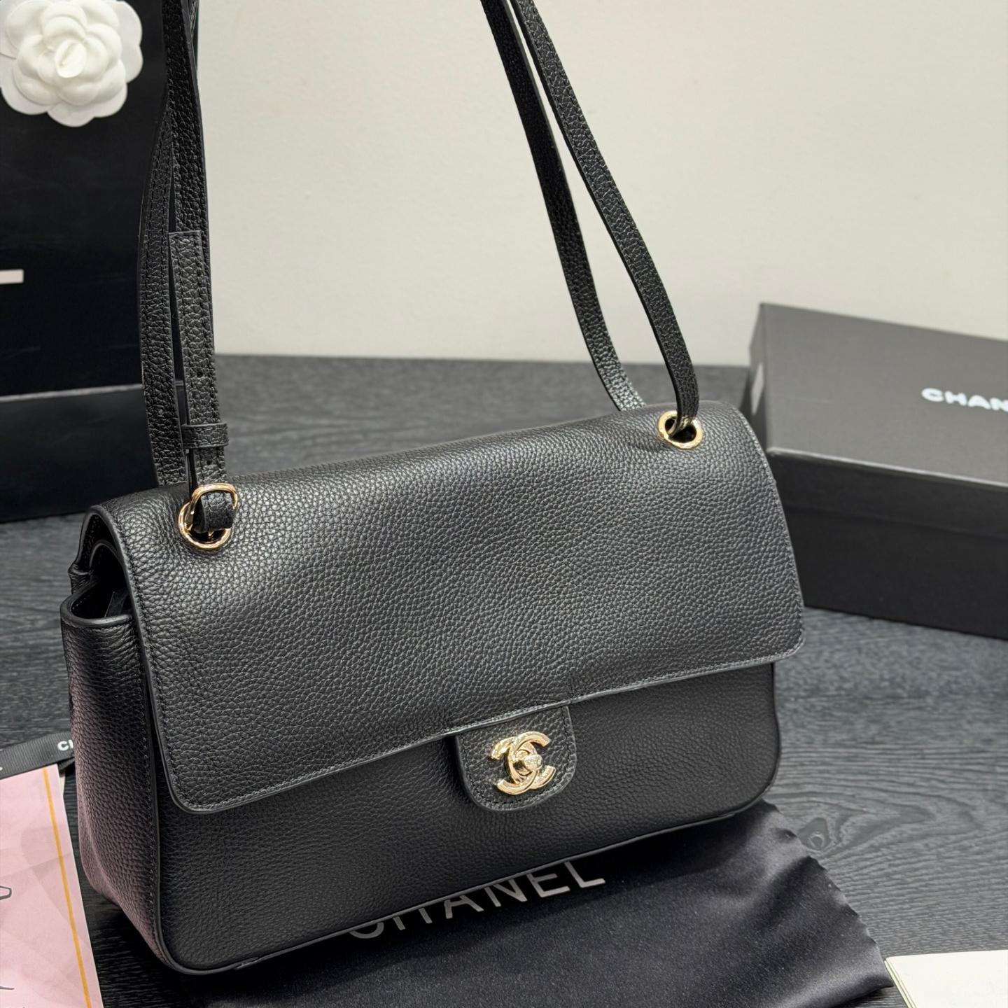 26SS New Women's Underarm Flap Bag 0726031010