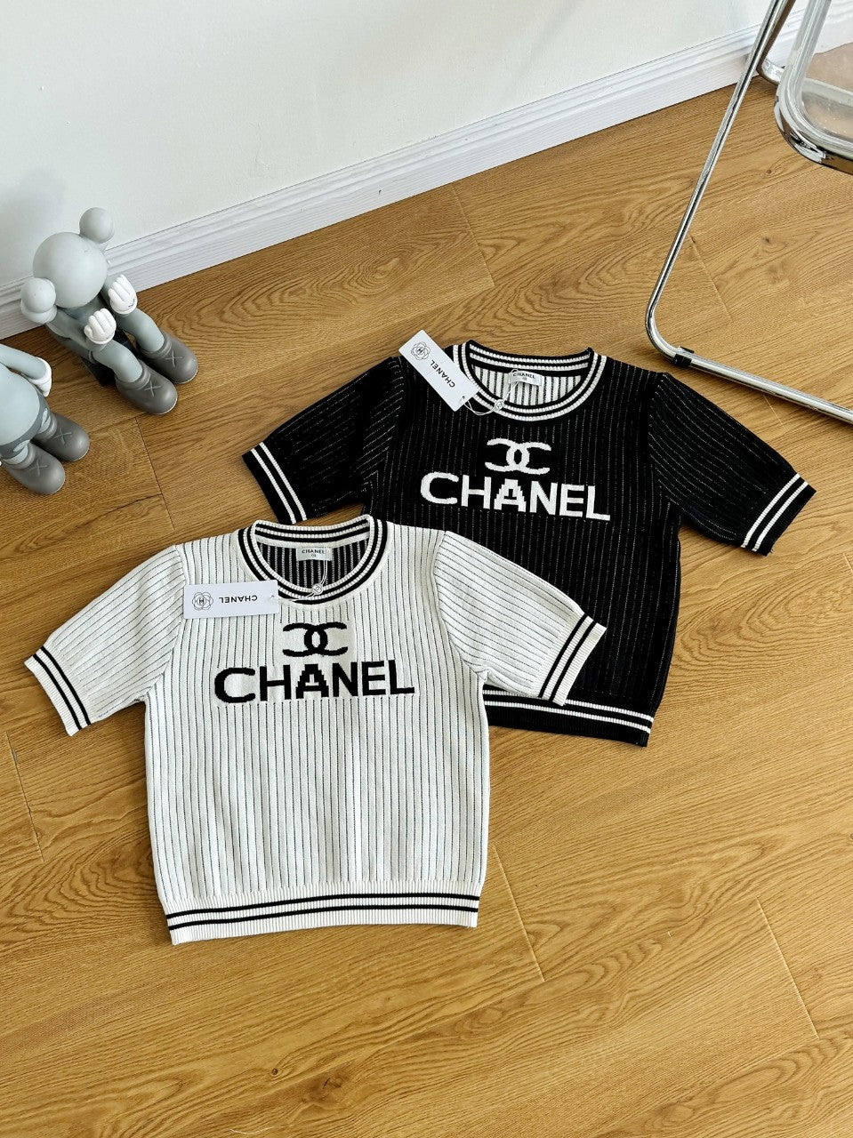 Color block letter embroidered vertical pattern round neck short sleeves 0724050904