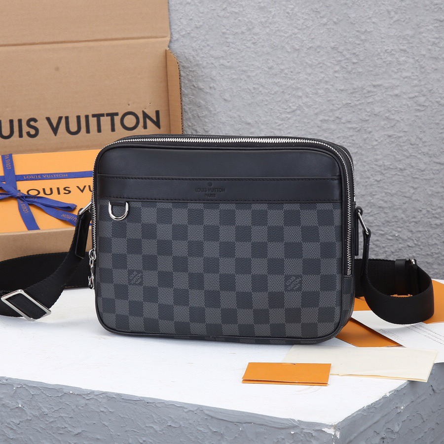 New Men's Fashion Hot Sale Versatile One Shoulder Messenger Bag