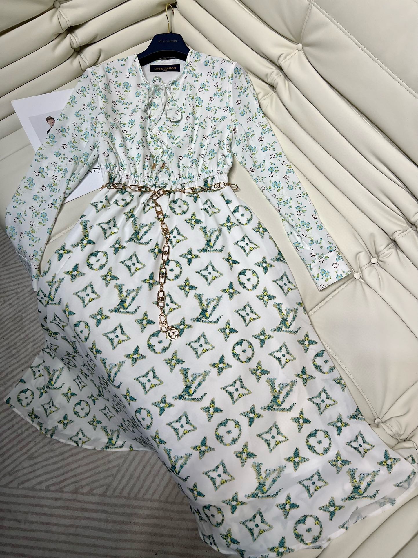 New small floral dress(With waist chain) 1824050608