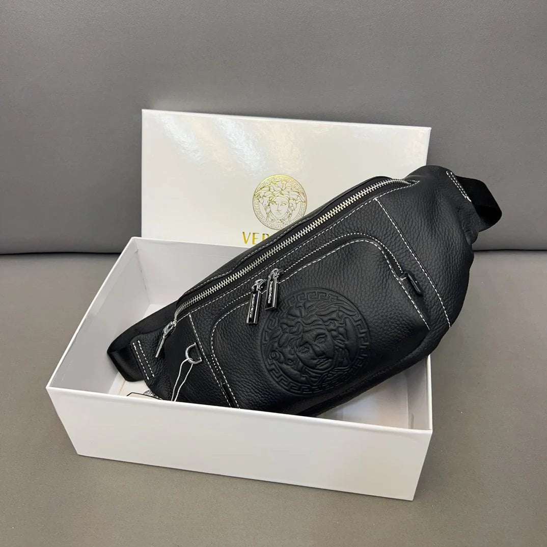 New fashionable and versatile men's chest bag 1024011920