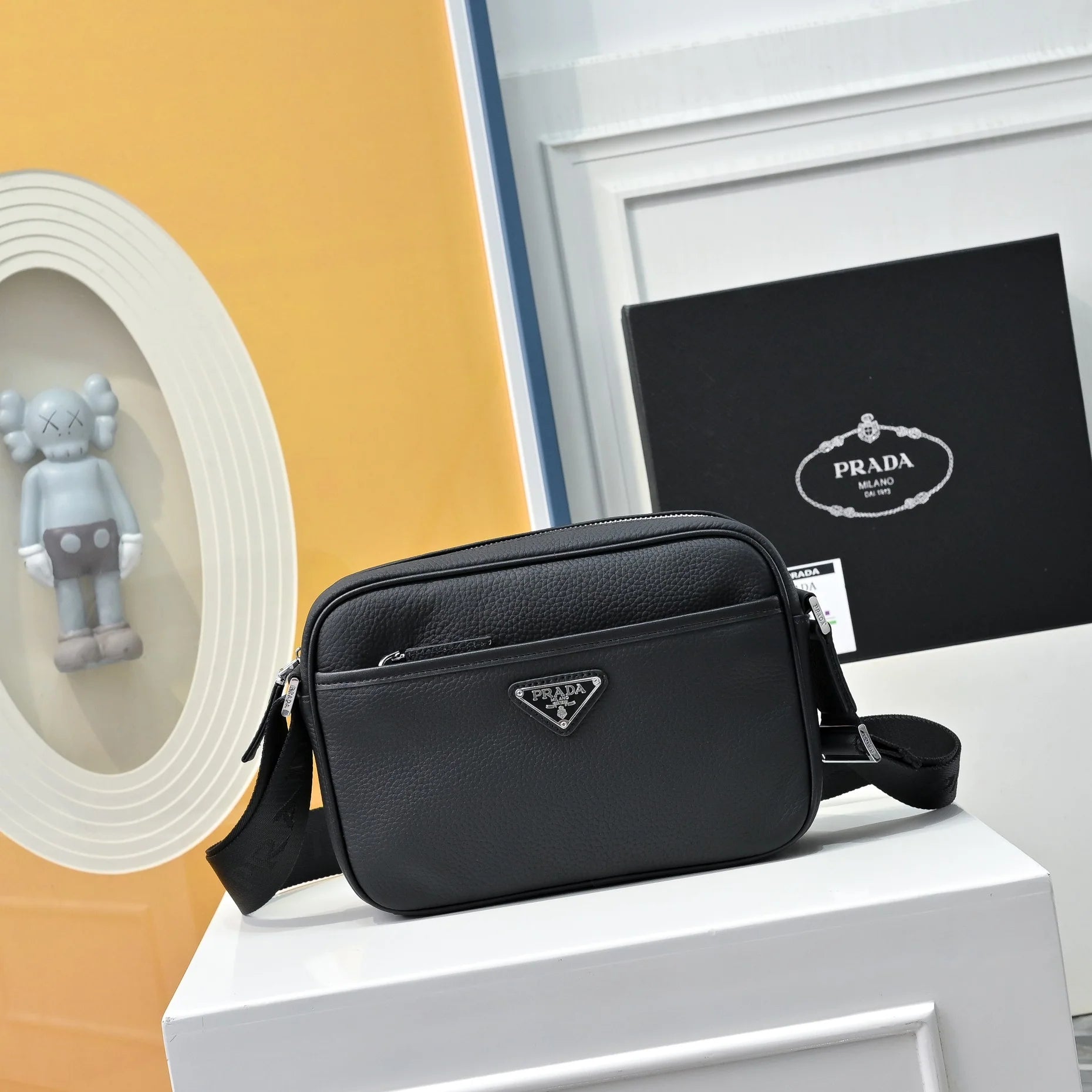 New Men's Shoulder Bag JP0625103003