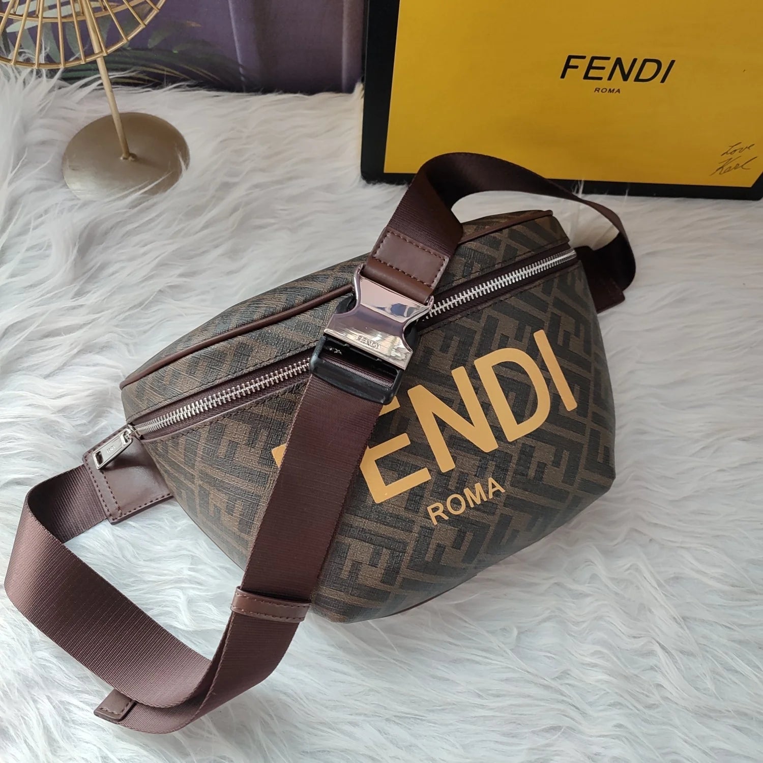 Men's new fashion vintage chest bag 1024072414