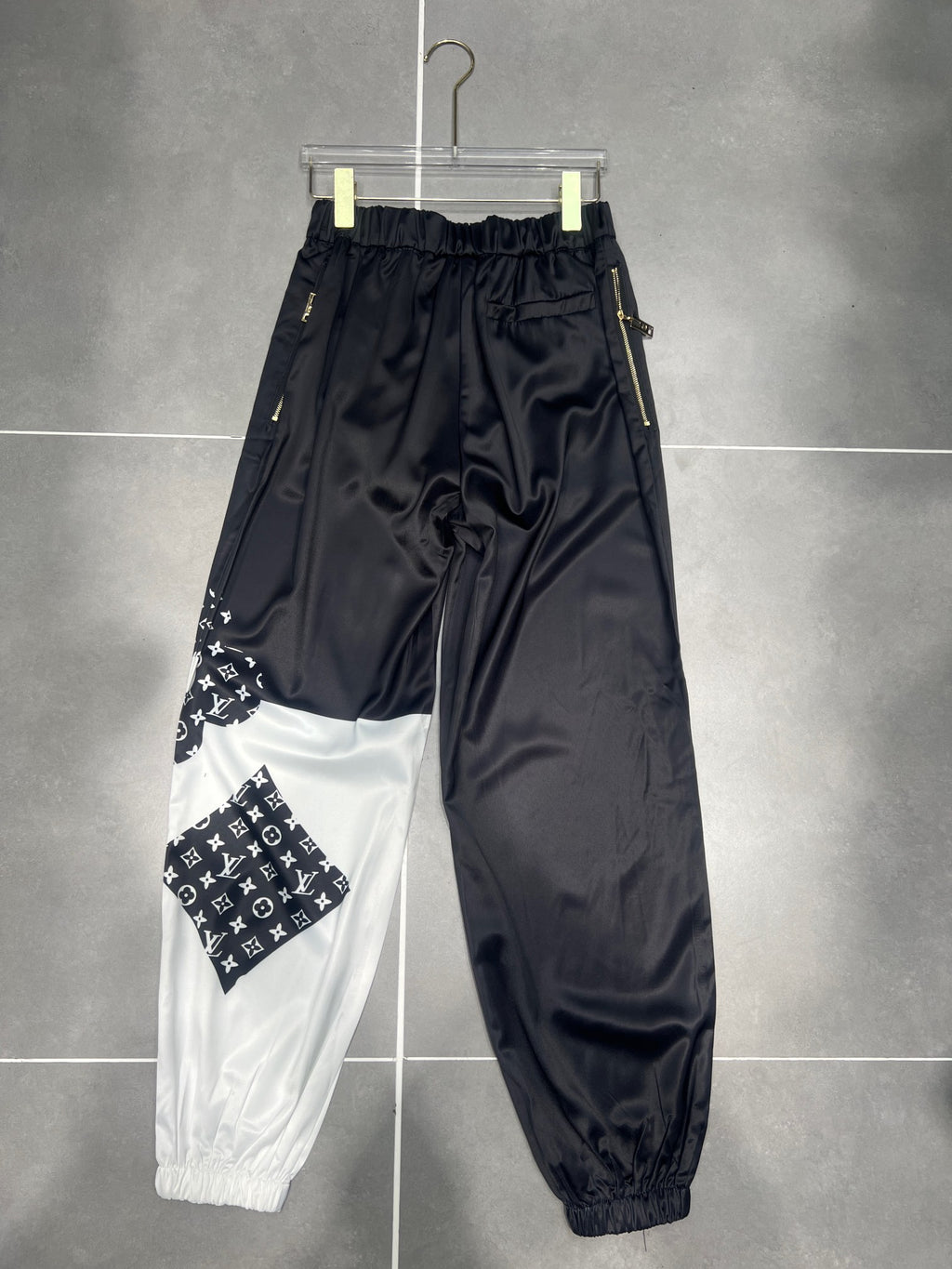 ladies suit 475557