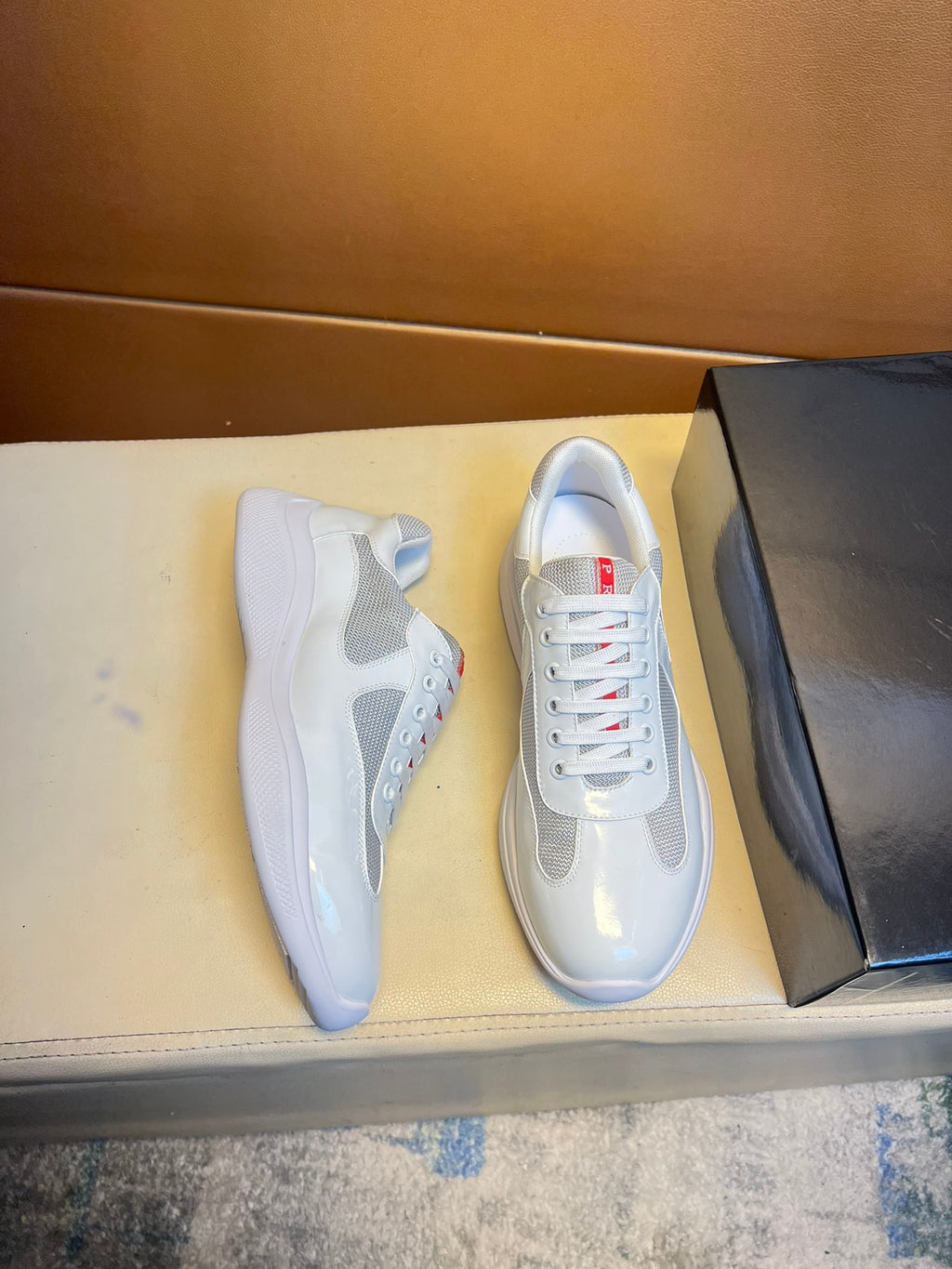 P classic patent leather sneakers 0724112004