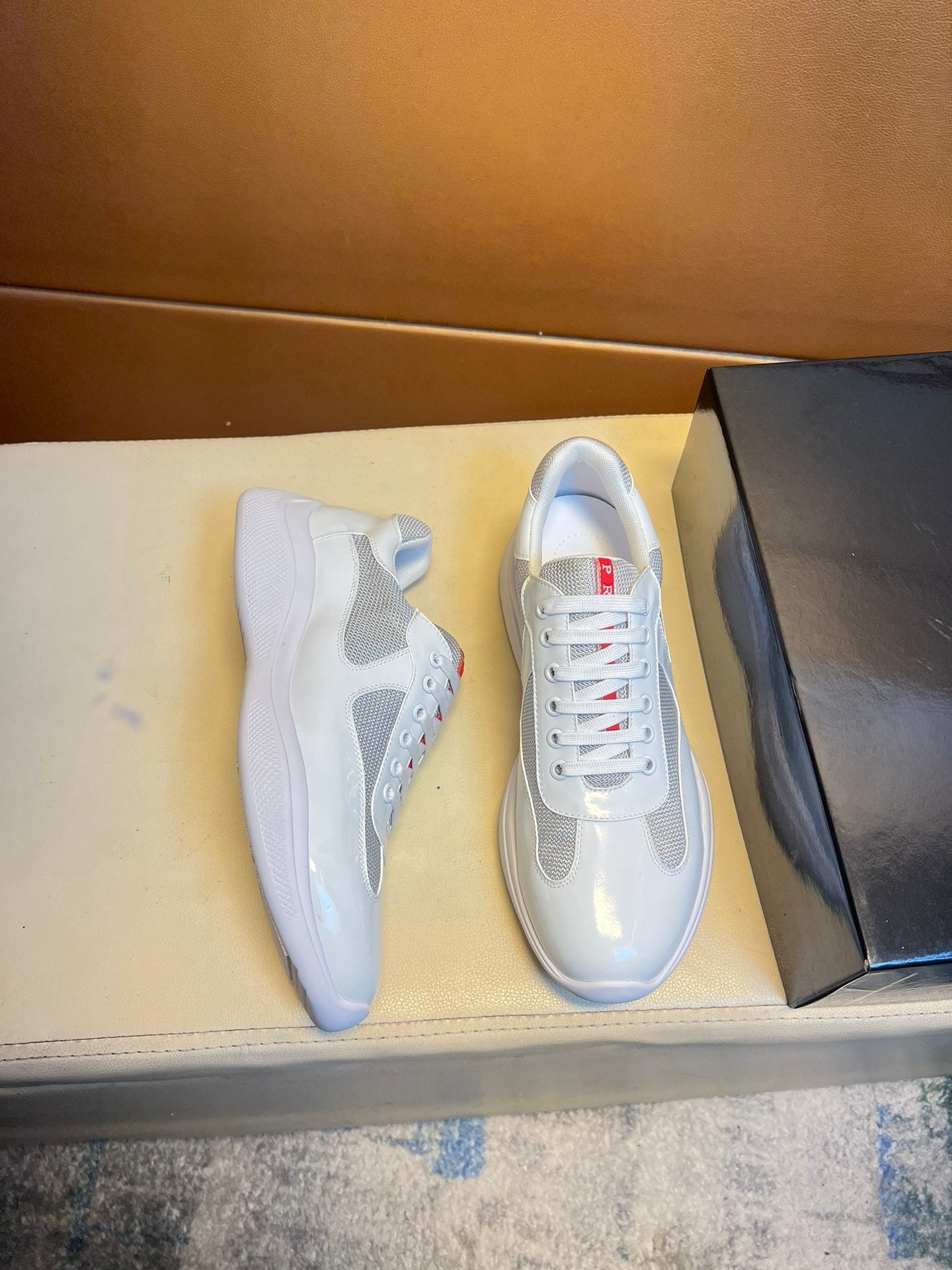 P classic patent leather sneakers 0724112004