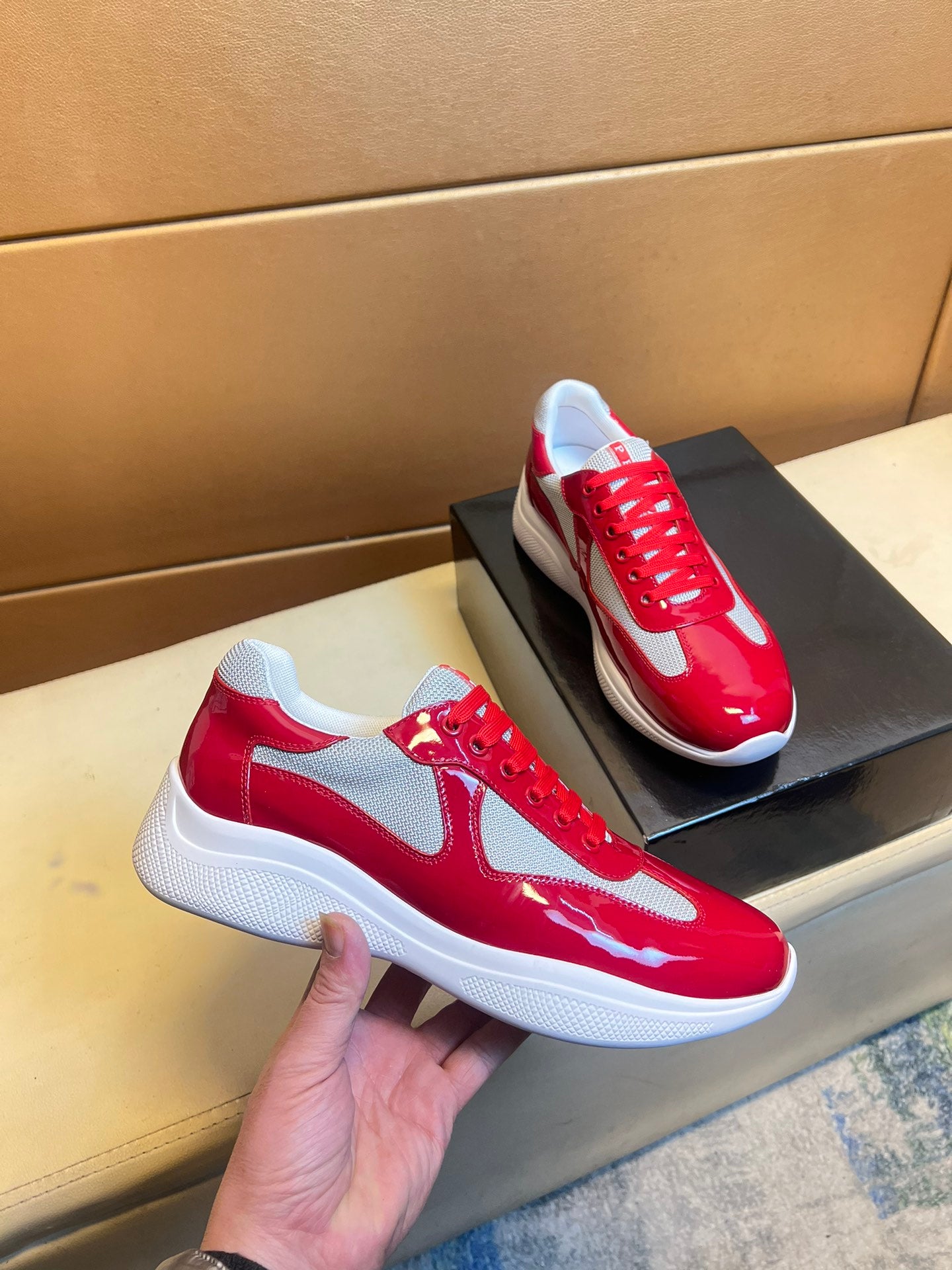 P classic patent leather sneakers 0724112004