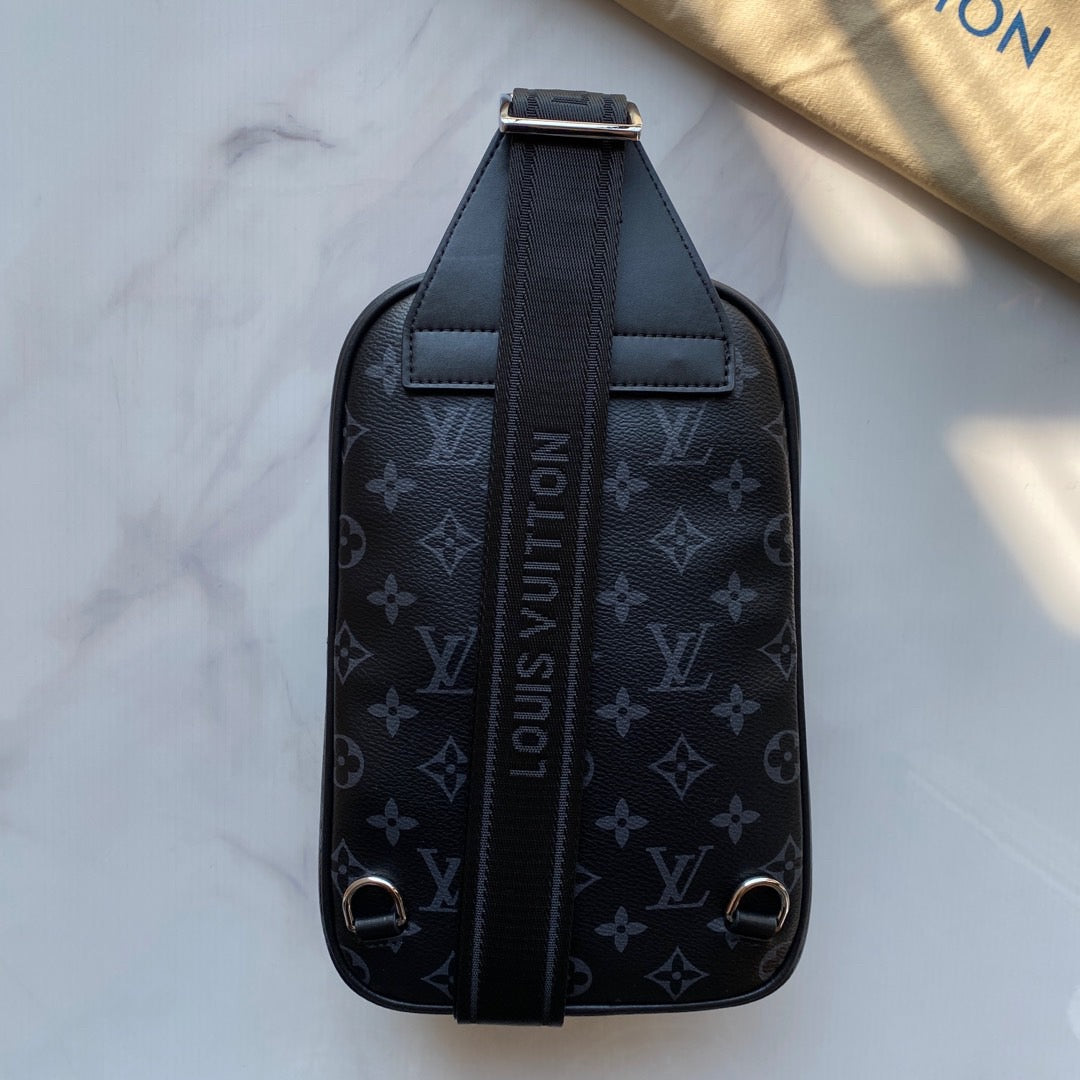 L fashion casual printed chest bag 0725042301
