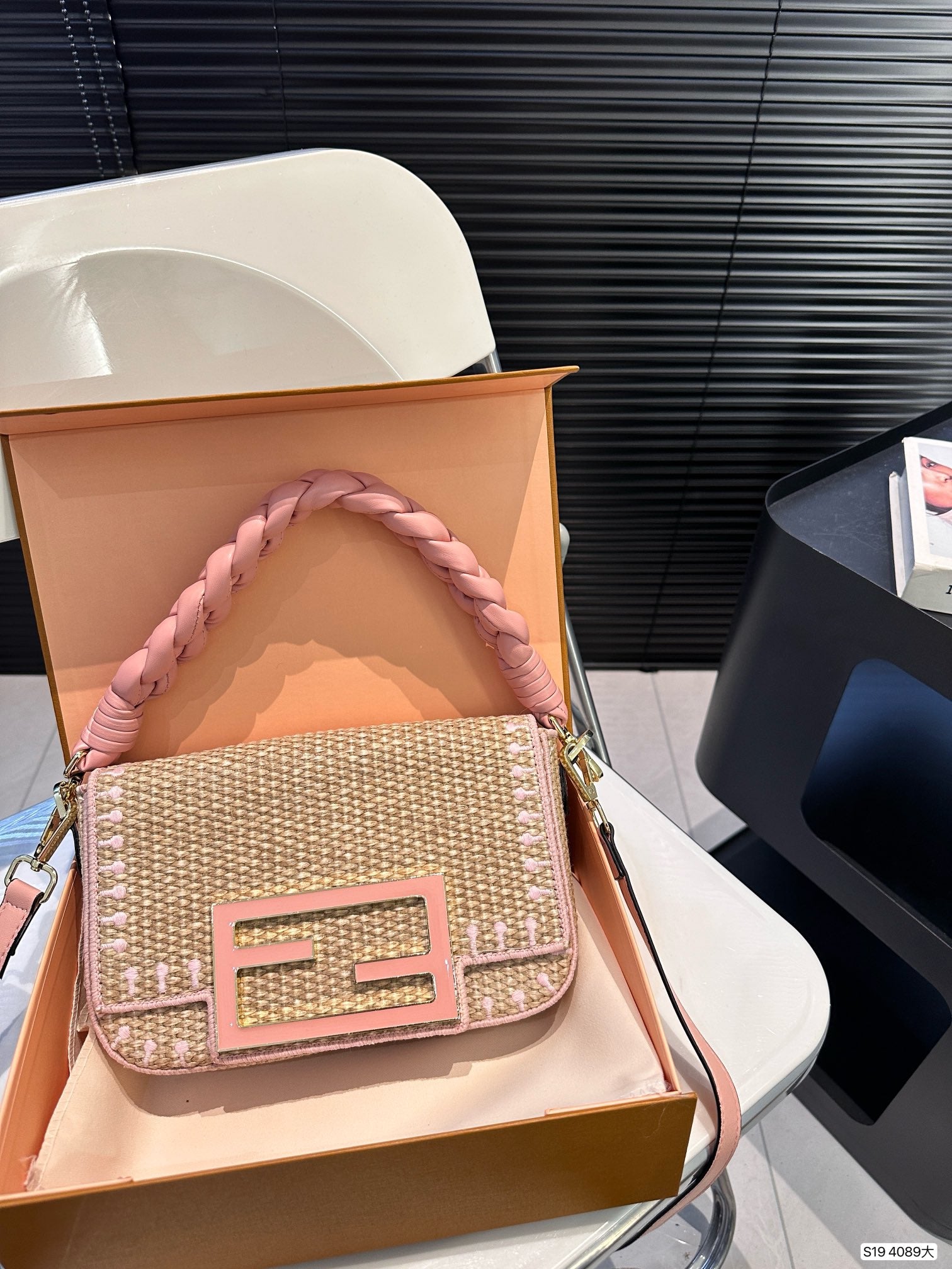 summer fashion woven clutch 0724041116