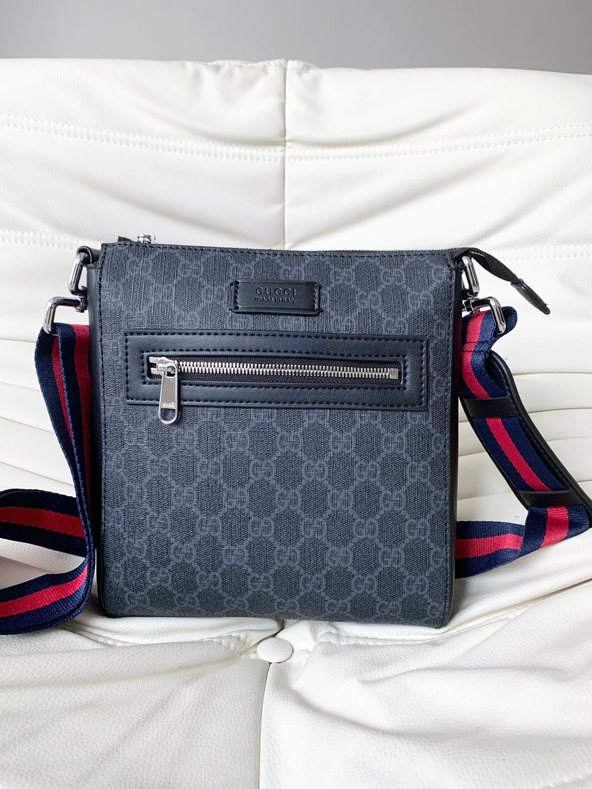 G Fashionable men's single-shoulder crossbody bag 0725061801