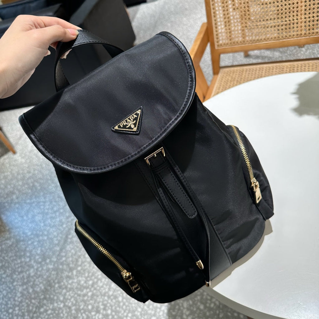 New Classic Nylon Backpack CWT1023080416