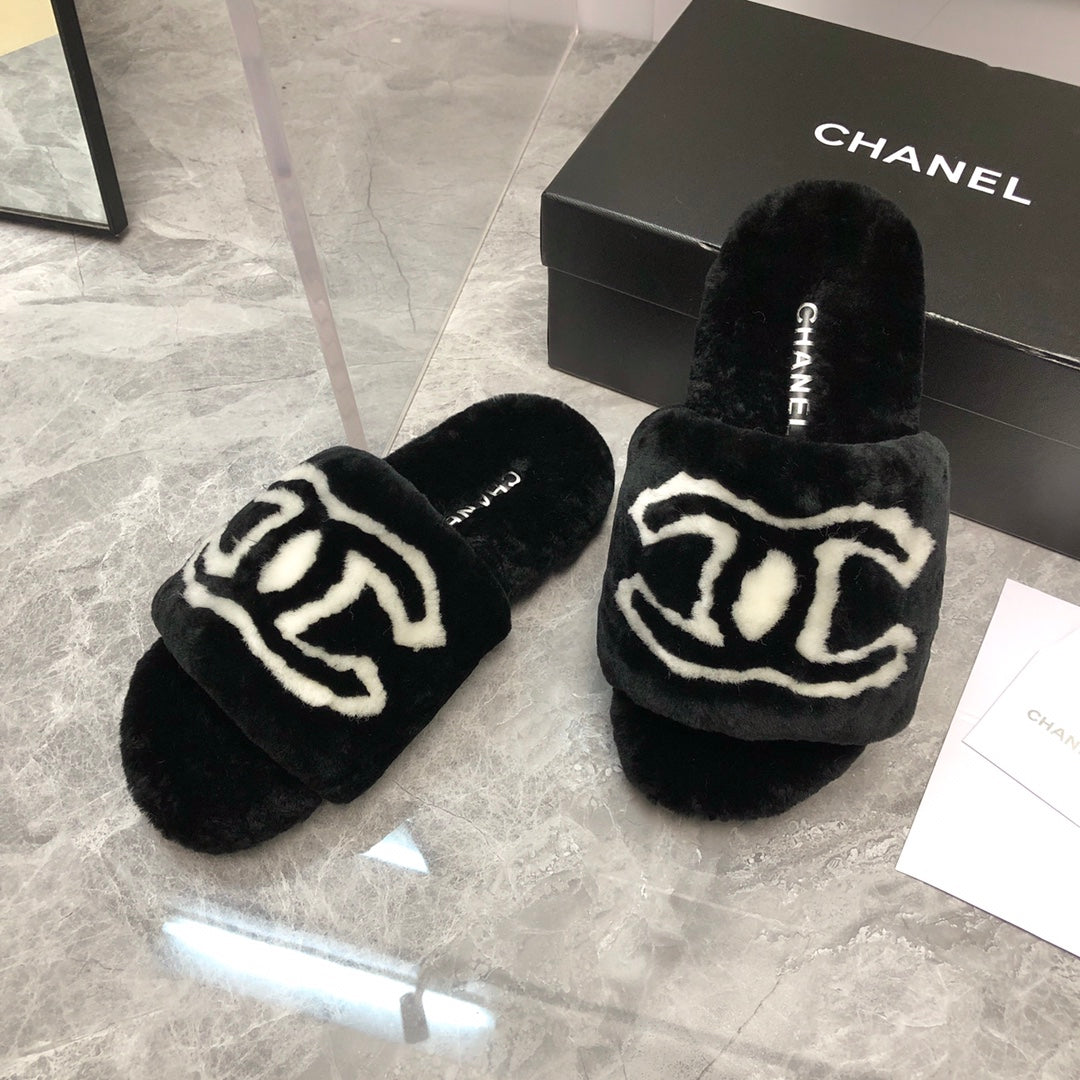 Fashion Plush Slippers 0725021303