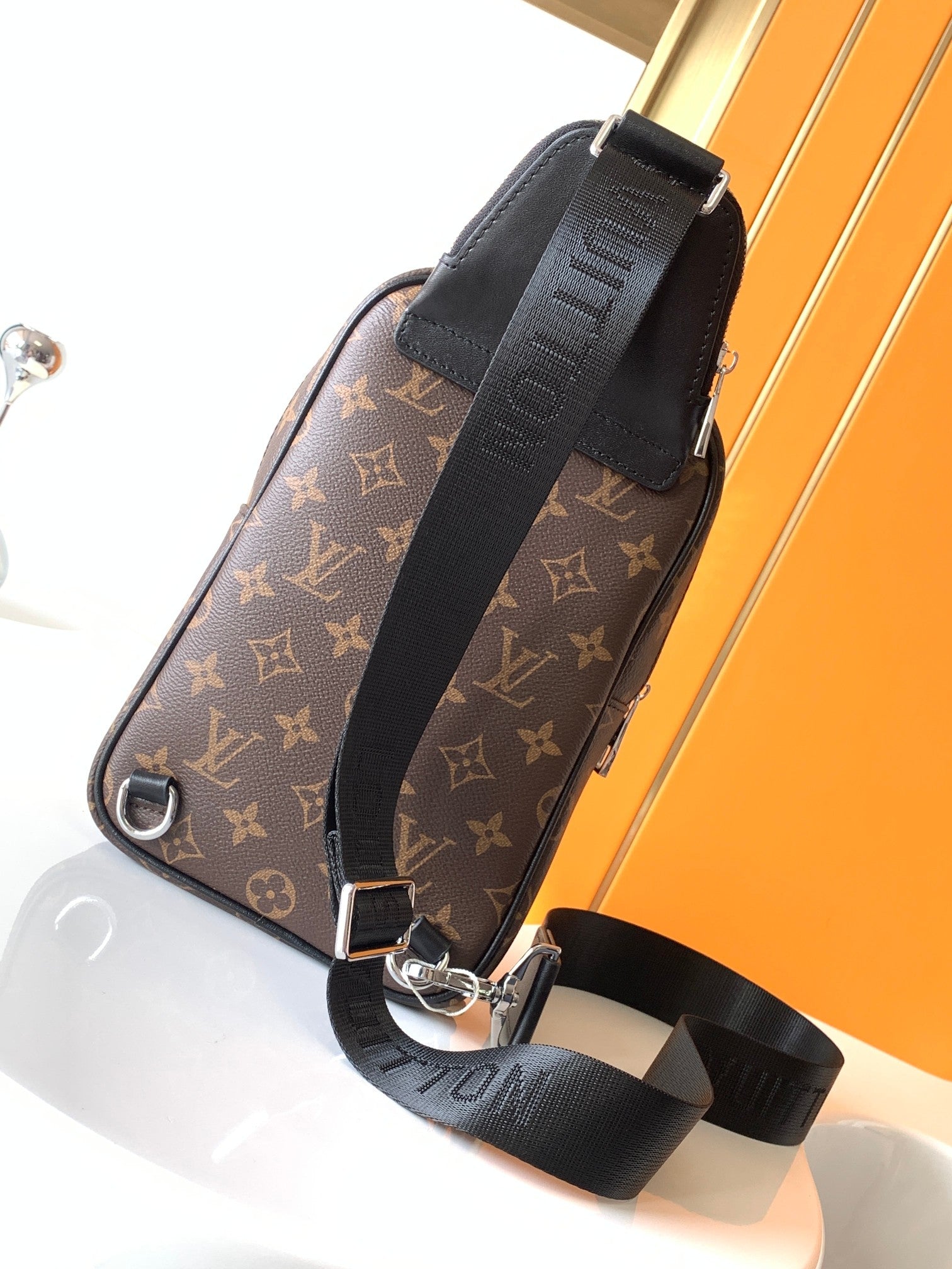 L fashion printed chest bag 0725052708