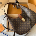 New second-hand armpit crescent bag XC07053110