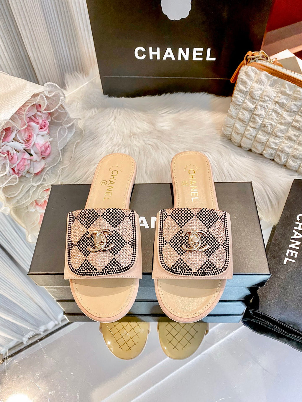 26SS New Women's Slippers 0726031302