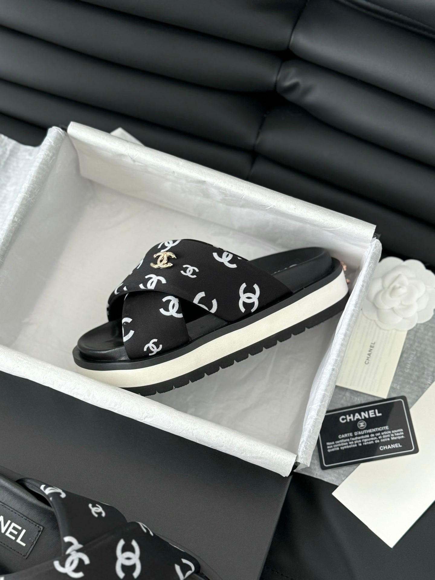 new cross slippers 0724051104