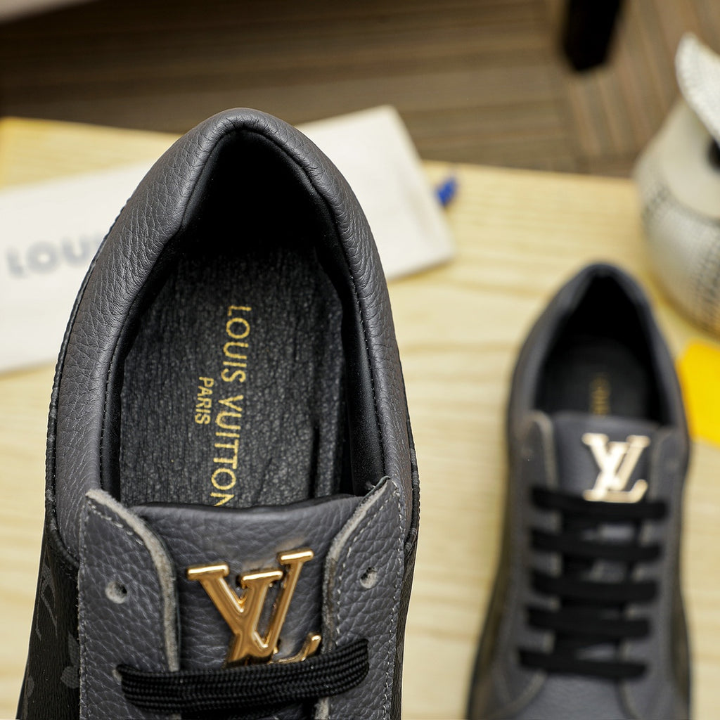L classic monogram leather flat sneakers 0724122410