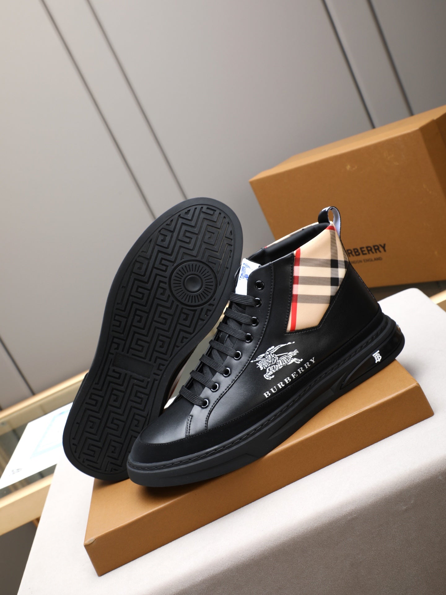 New high-top athletic casual shoes 0725122903