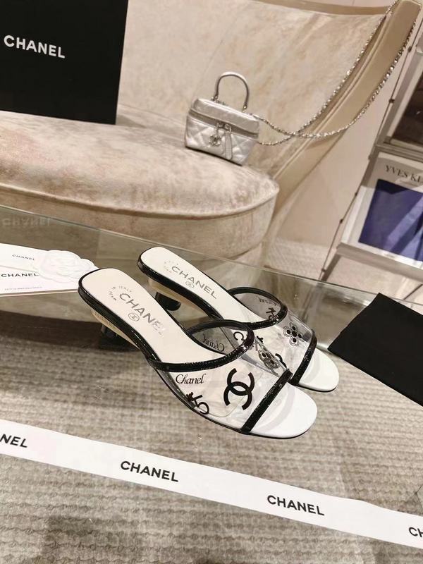 New black and white women's high heels X082908