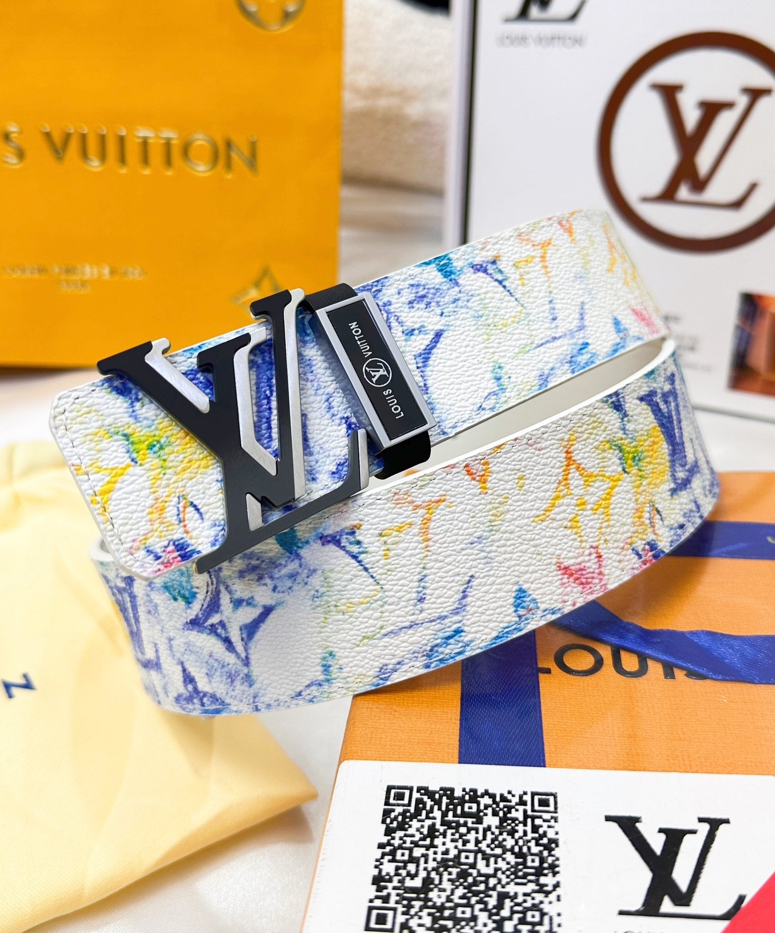 V graffiti painted leather belt 0724031403