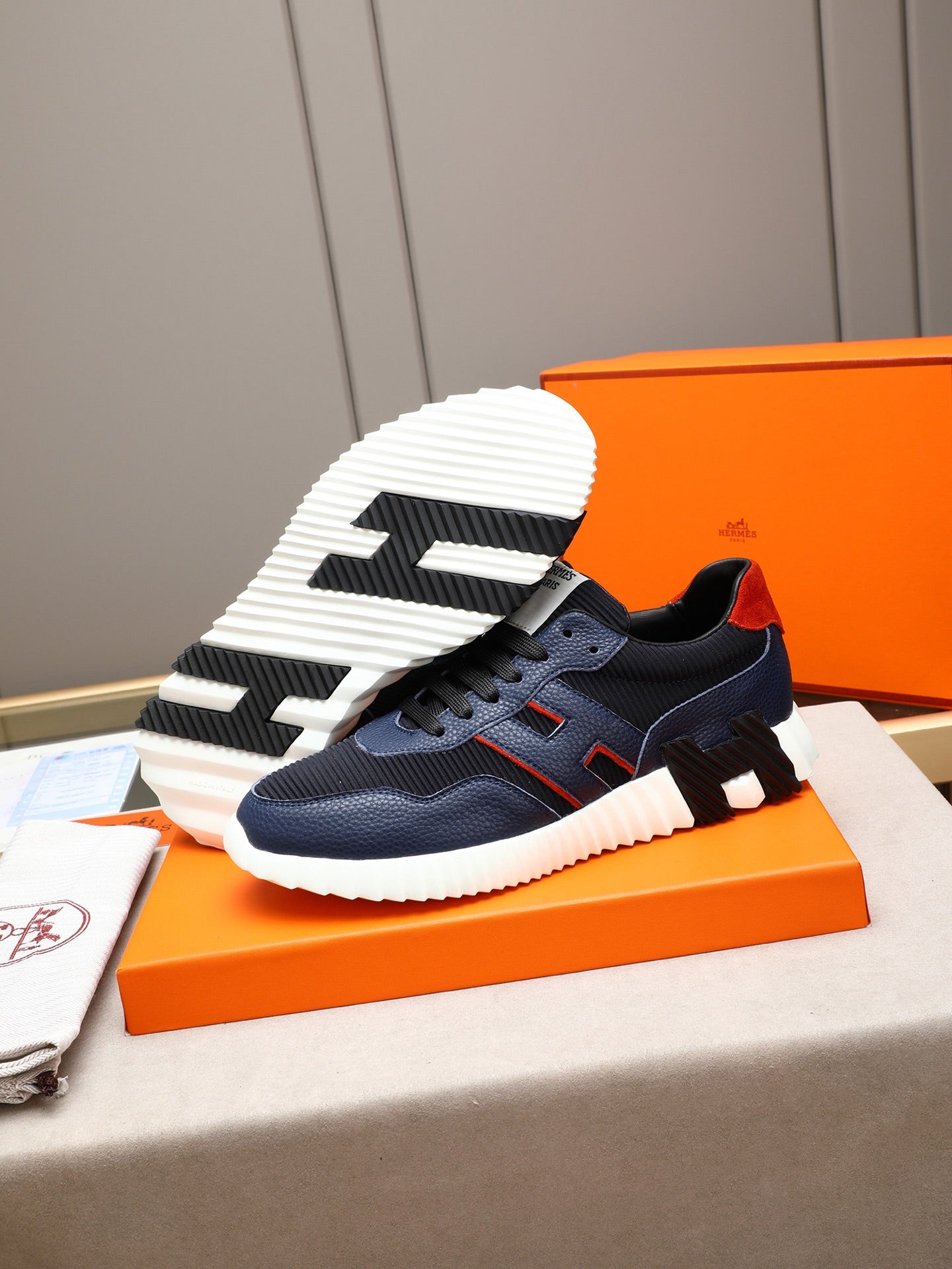 H Fashion Bouncing sneakers 0725052808