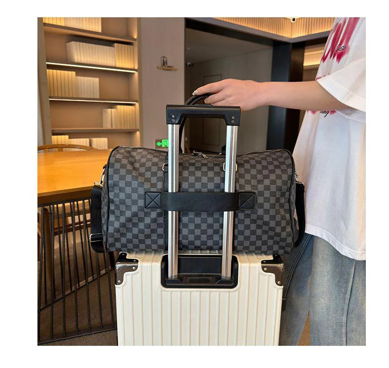 Fashion Travel Bag Large Capacity Portable Sports Crossbody Bag 1024060501