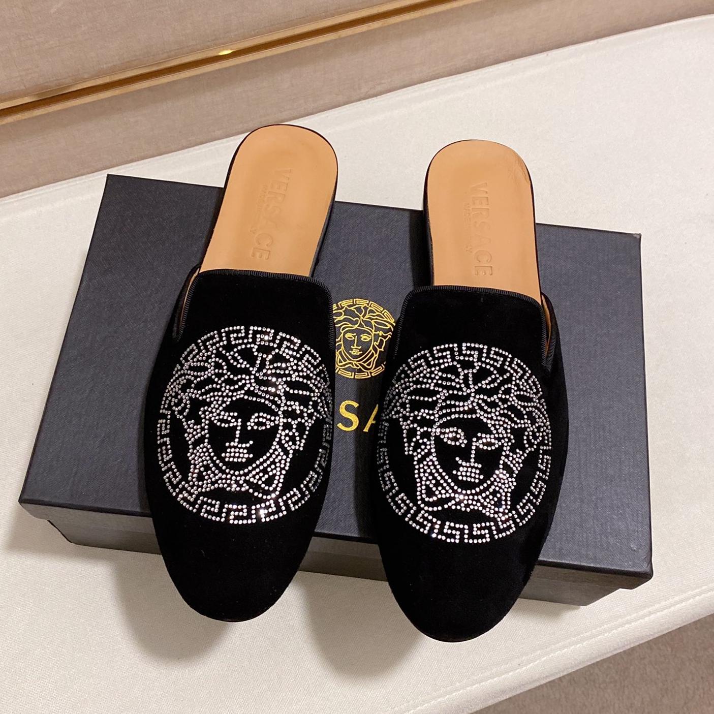 VS Men's Fashion Closed-Toe Slippers 072605803
