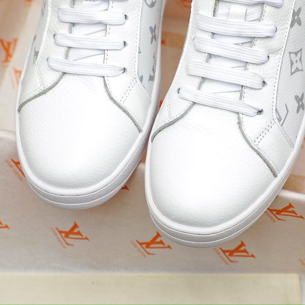 L classic monogram leather flat sneakers 0724122410