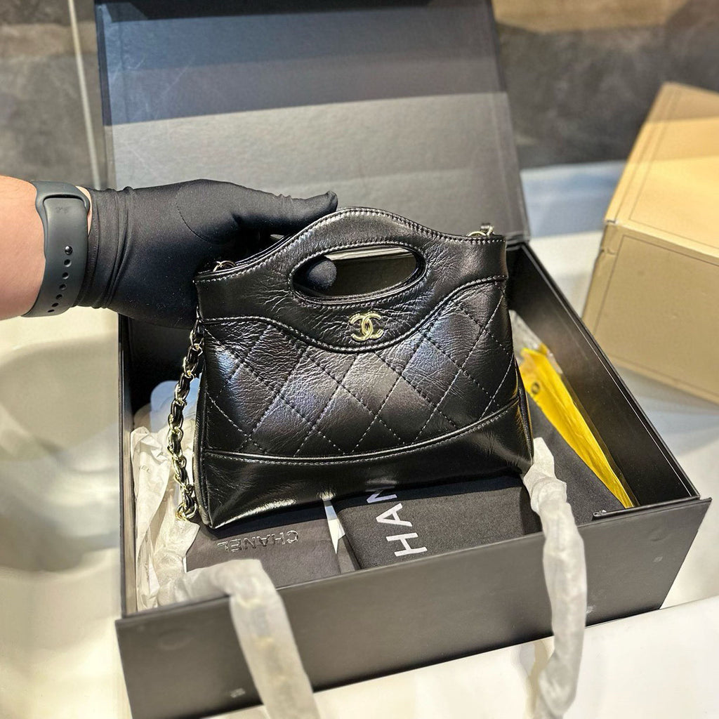 31 Bag 1824081301