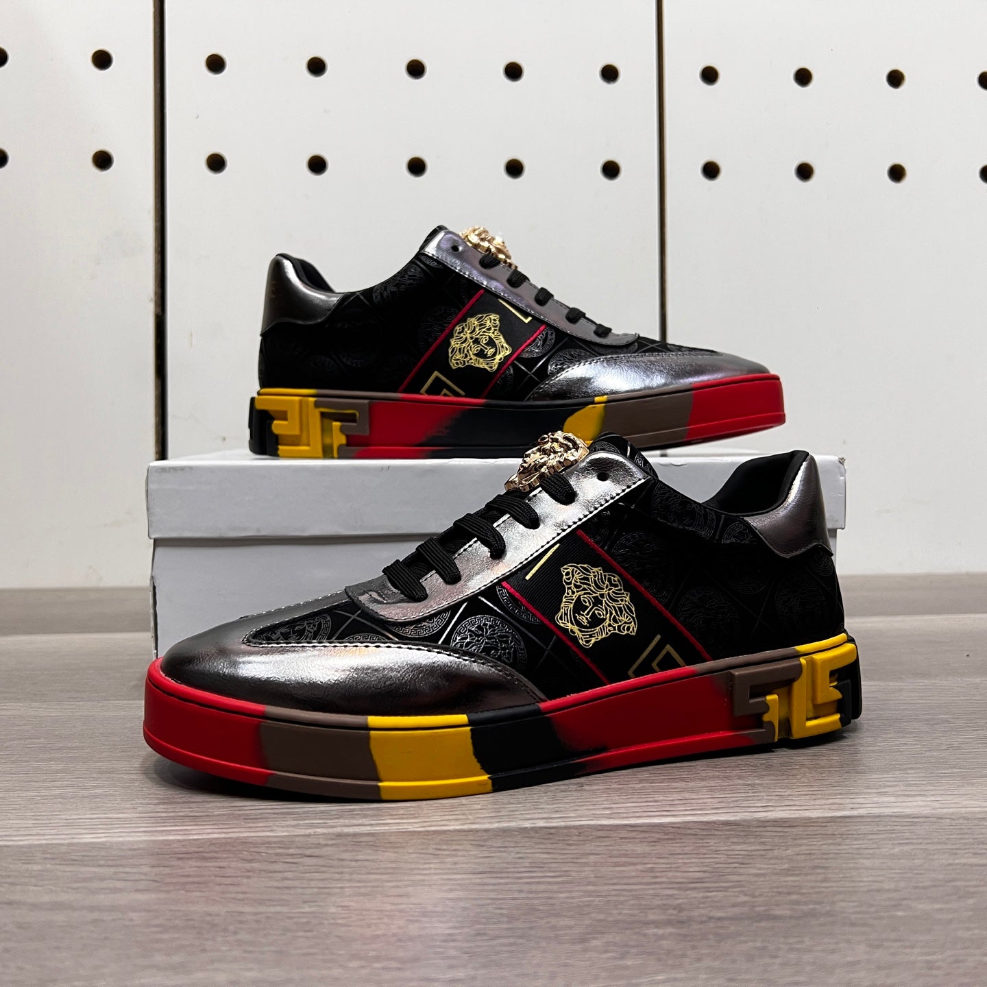 VS Men's Fashion Sneakers 072605812