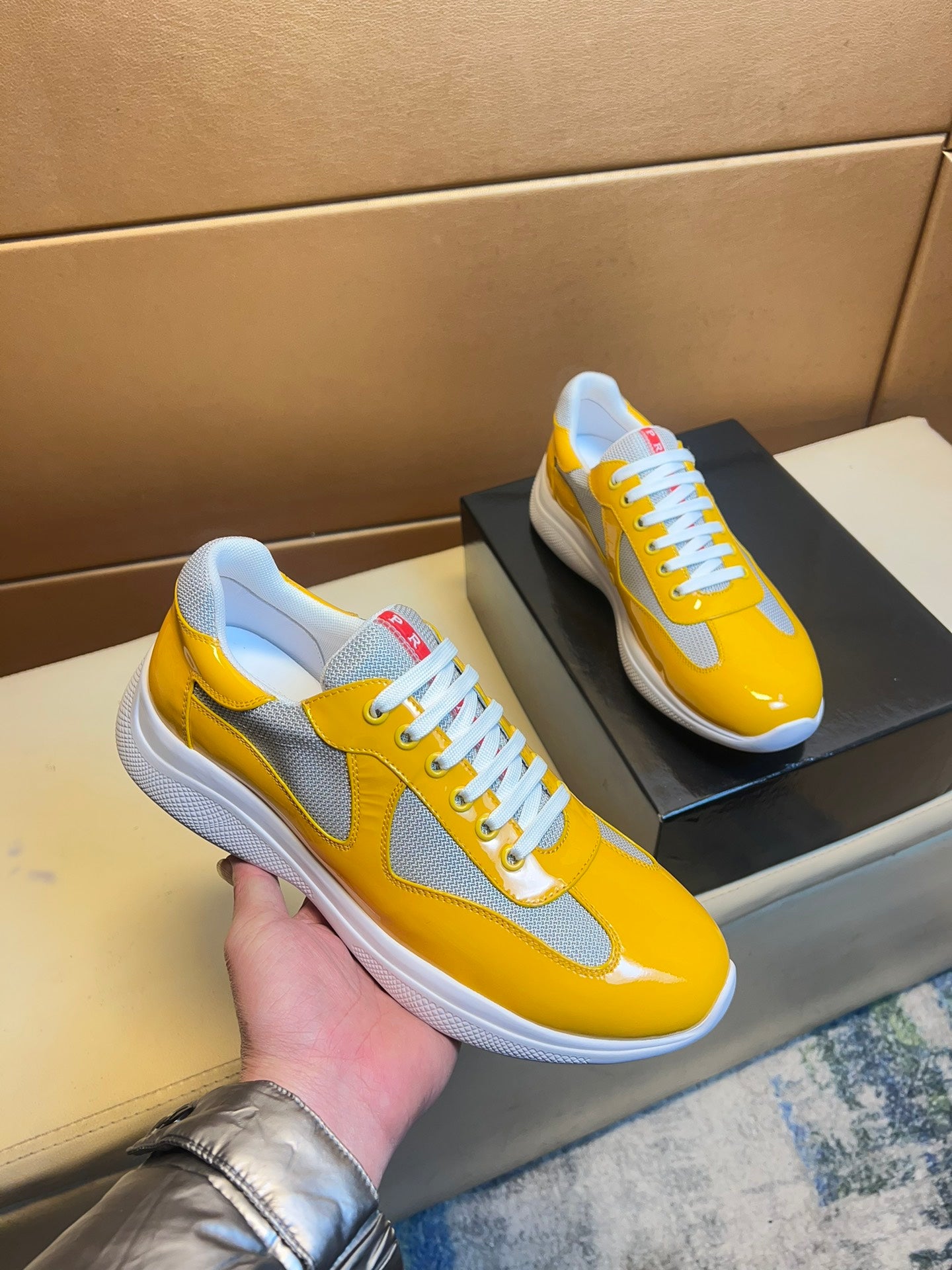 P classic patent leather sneakers 0724112004