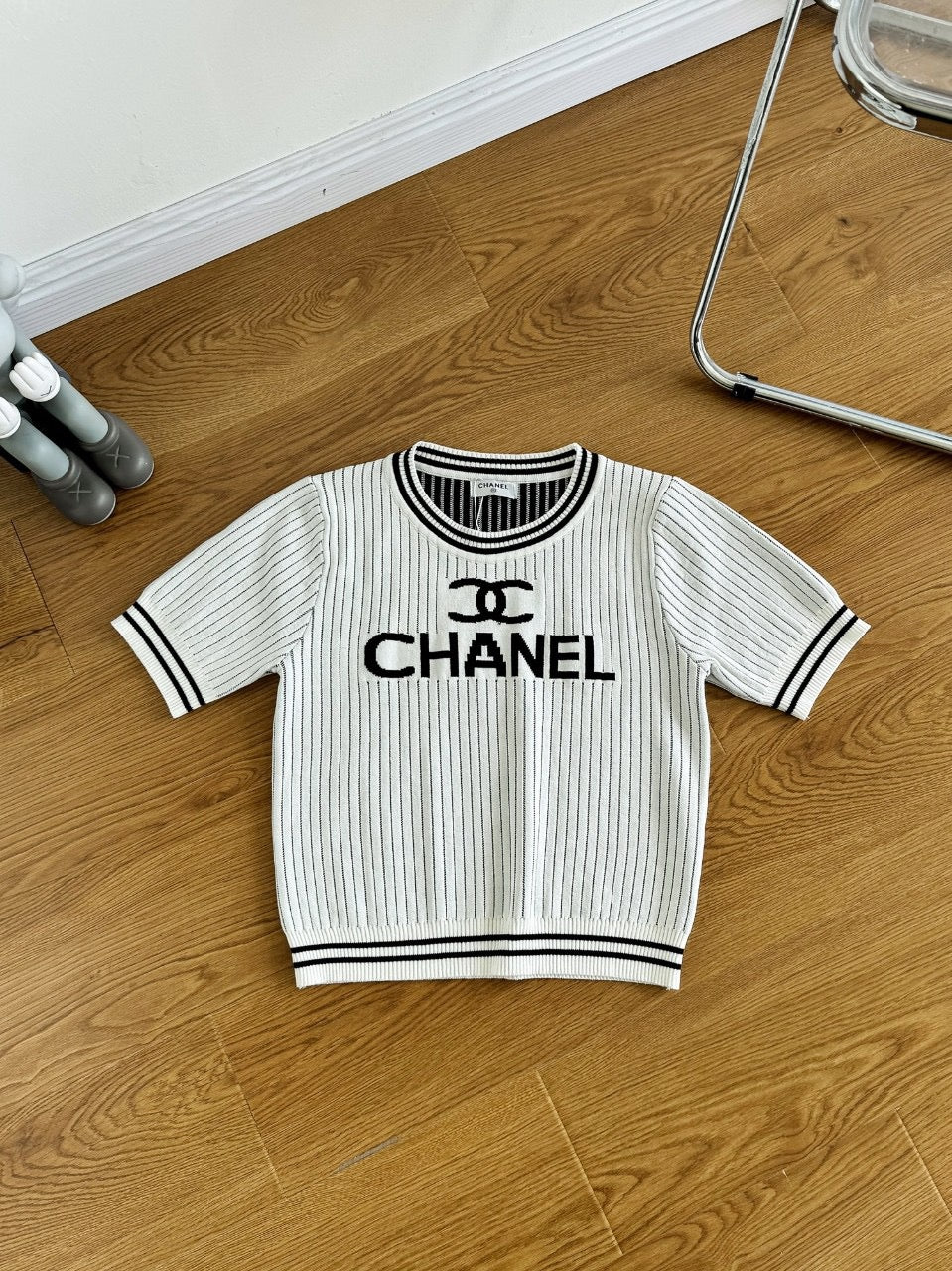Color block letter embroidered vertical pattern round neck short sleeves 0724050904