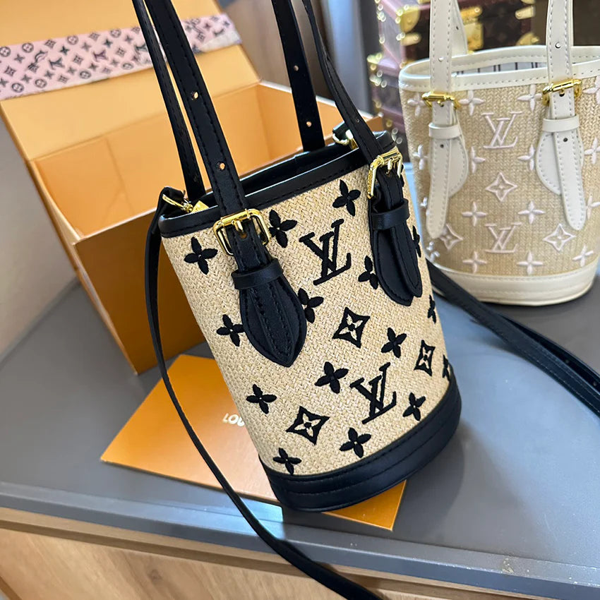 New Grass Woven Mini Bucket Bag 1024070909