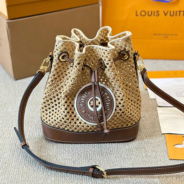 New Fashion Versatile Woven Bucket Bag 1024062409