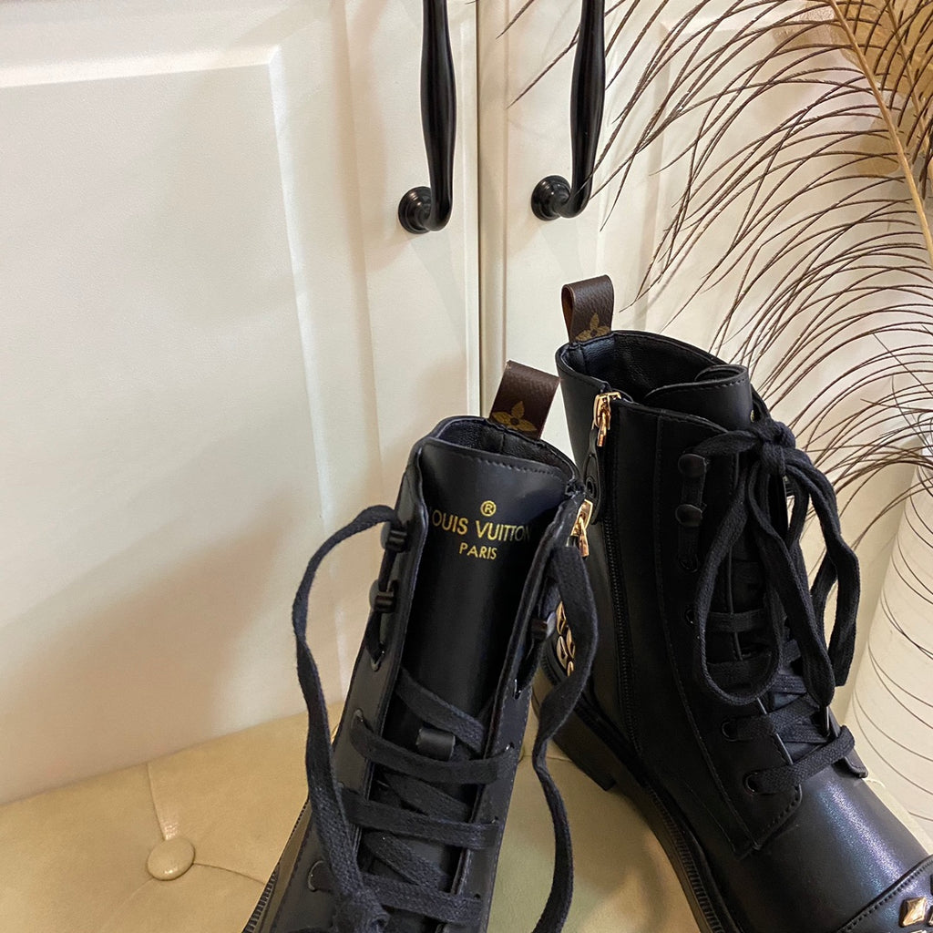V cowhide/classic flower boots 0724090502