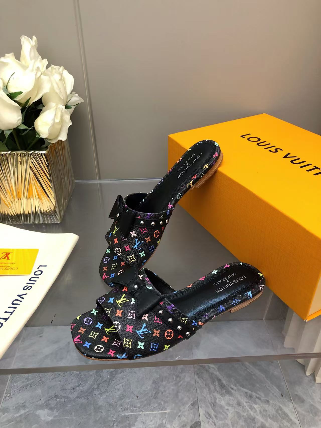 L fashion 3 color hot slippers 0725031903