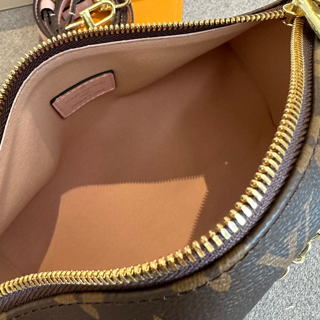 L 24 Valentine's Day Limited Shoulder Bag XC24092317
