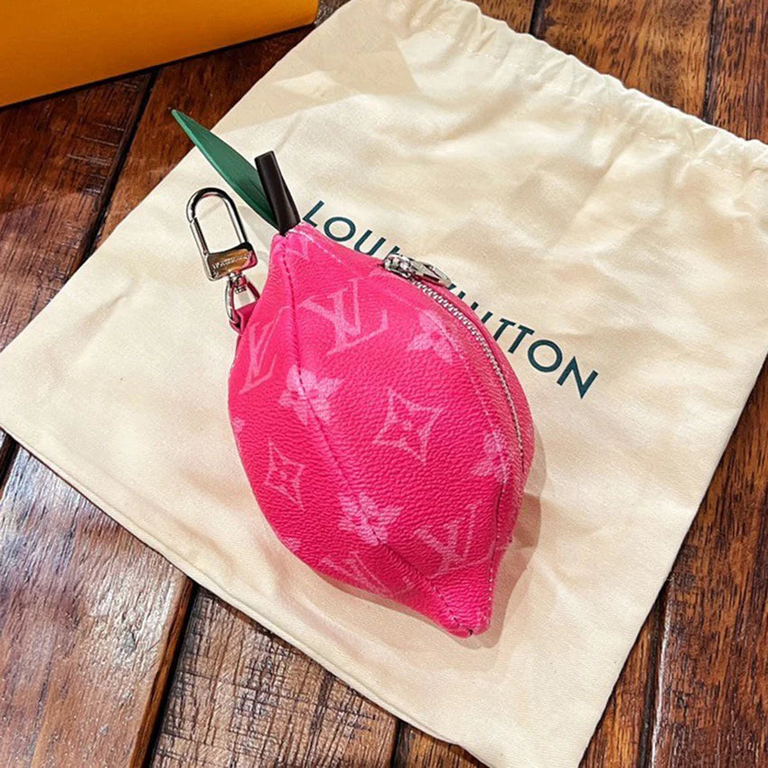 Fashion and versatile personalized pendant 1024052401