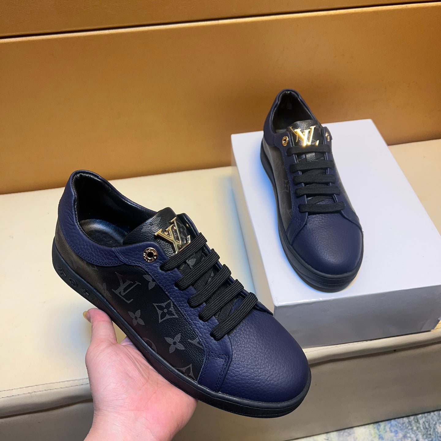 Men's stylish modern sneakers XC0723113005