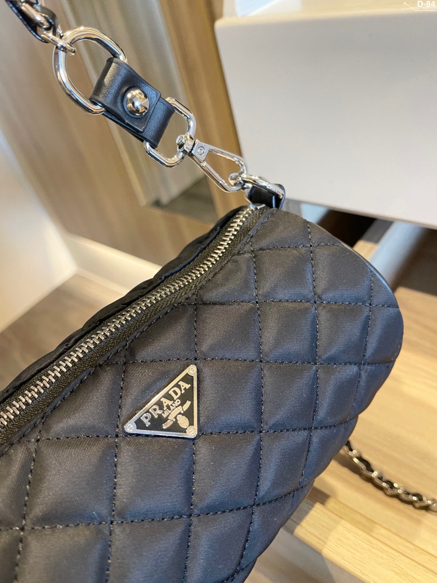 P Fashion Cylindrical Crossbody Bag 0724122501