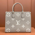 Gray high-looking portable bag 071