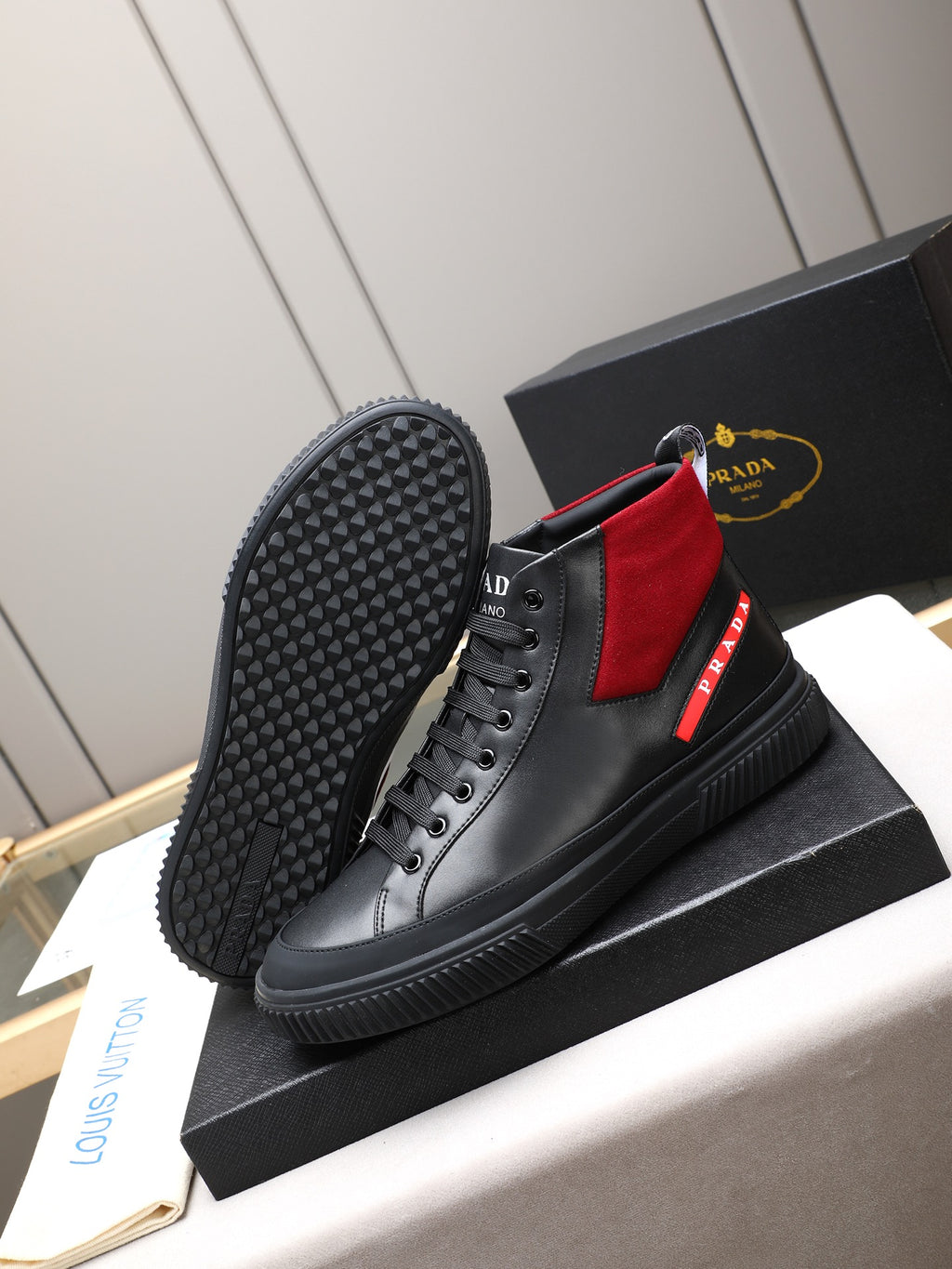 New high-top athletic casual shoes 0725122904