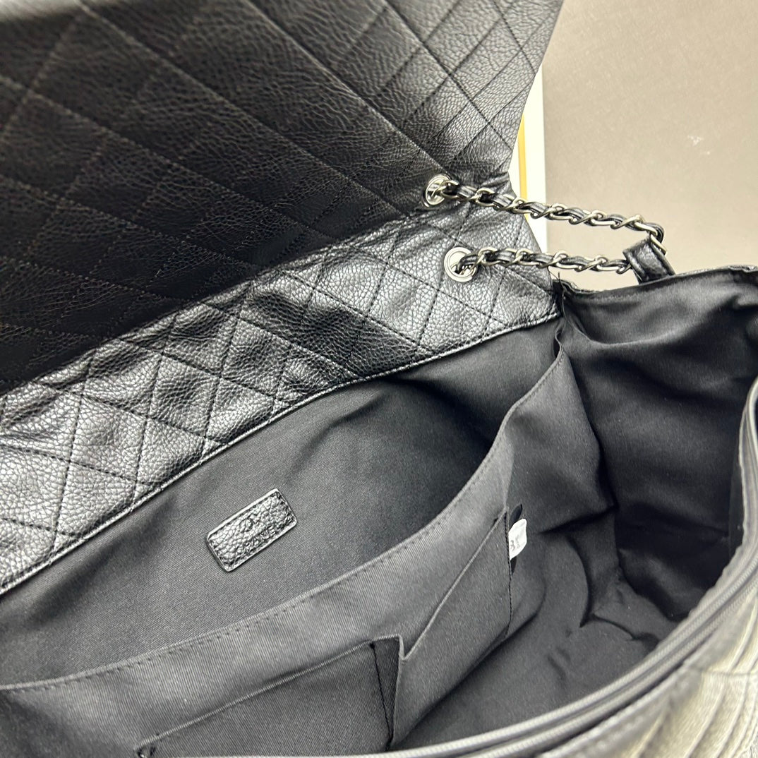 CF oversized airport bag underarm bag 1824062403