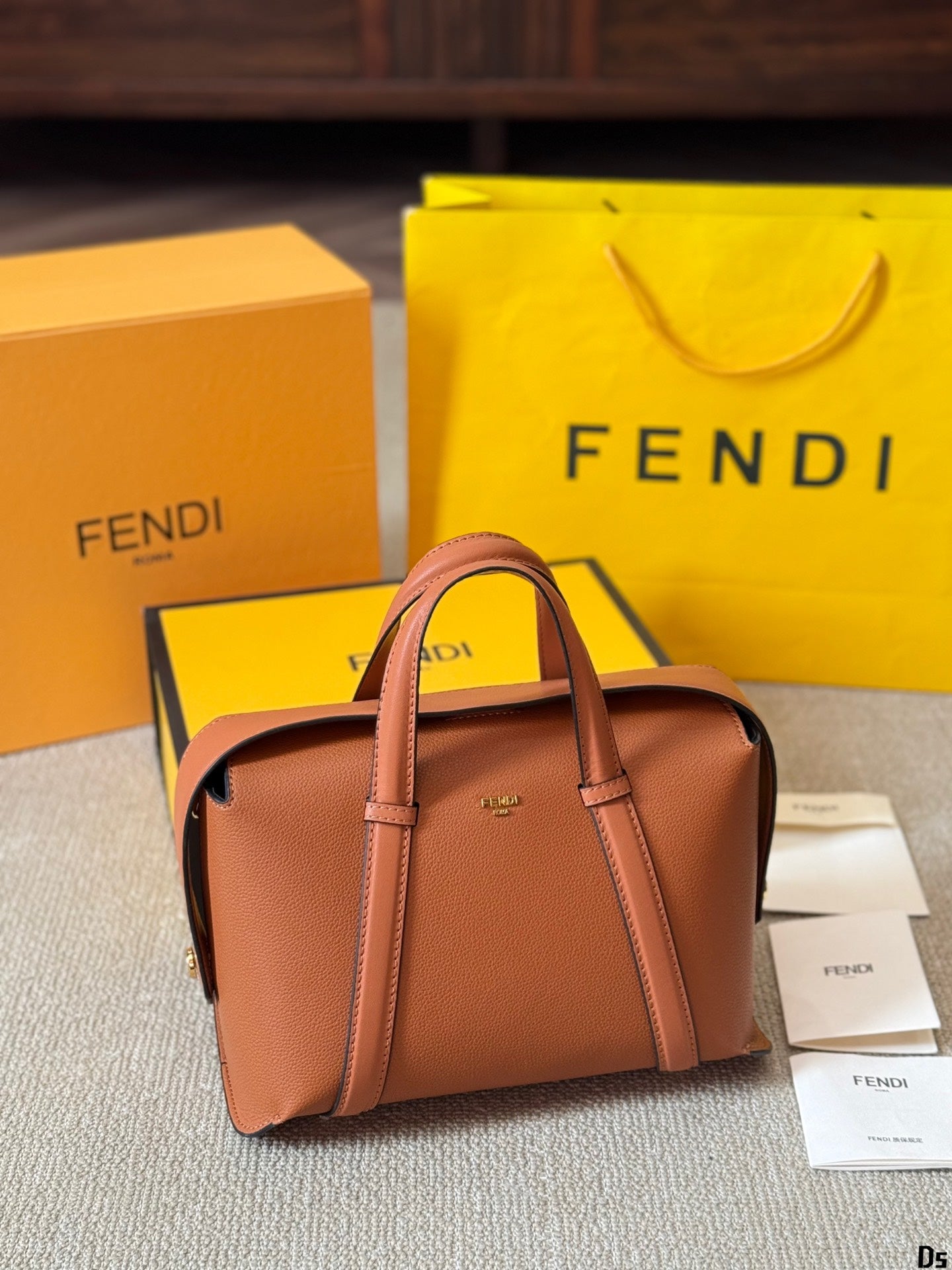 classic simple fashion handbag 0724122405