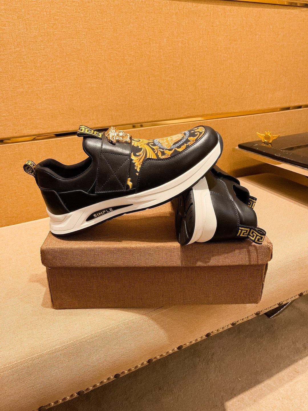 VS Men's Fashion Sneakers 072605806