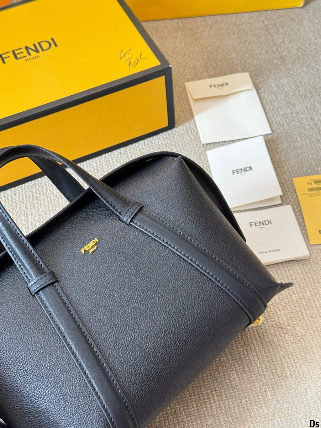classic simple fashion handbag 0724122405