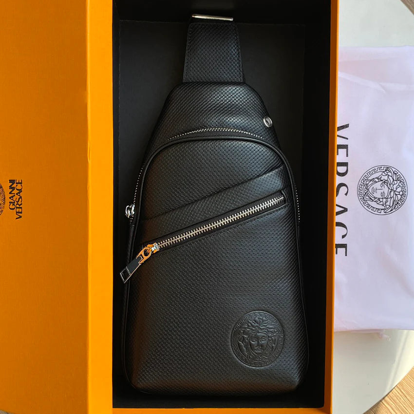 Men's new fashion and versatile chest bag 1024073112