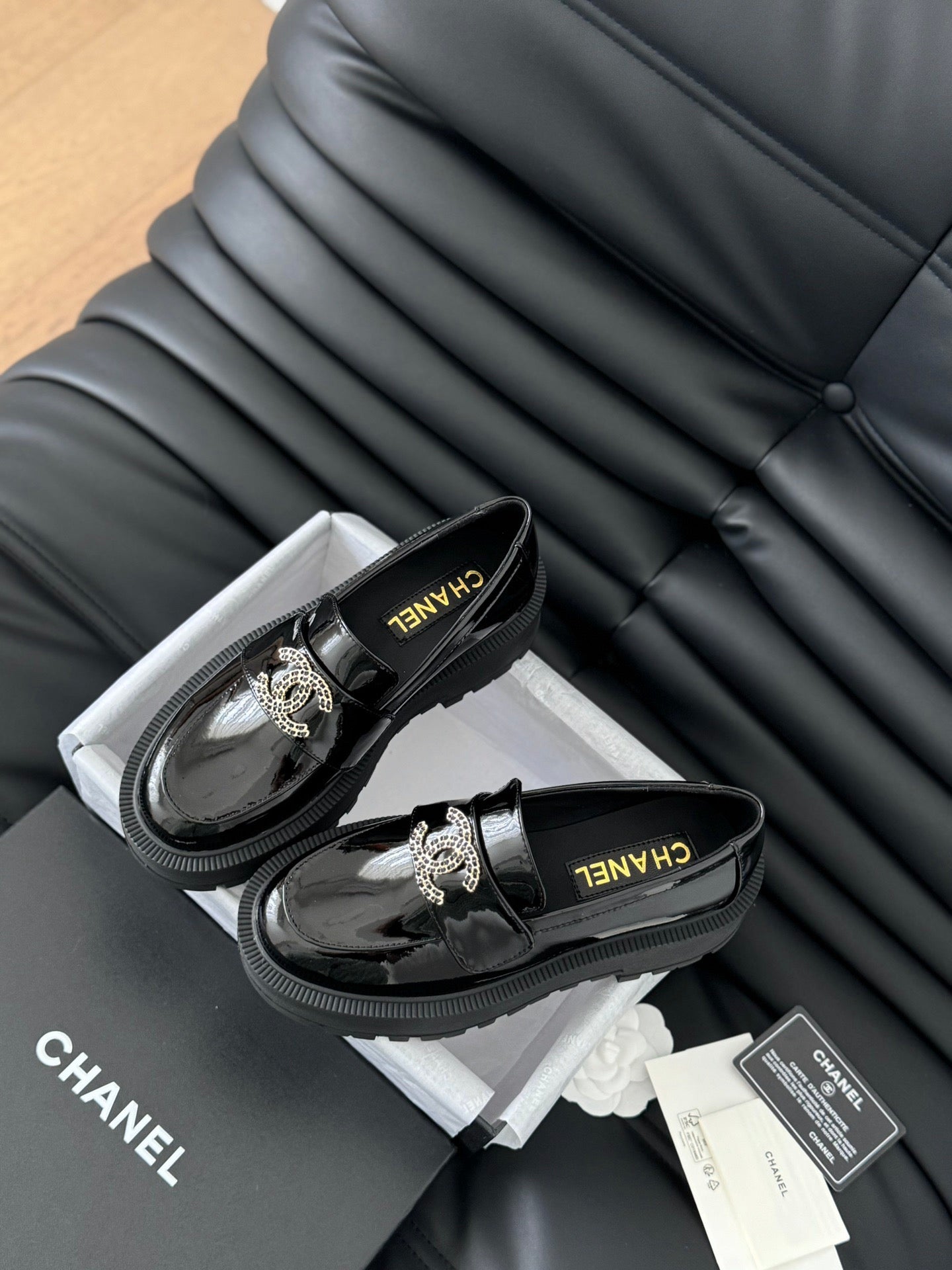 24b New Fashion Leather Loafers 0724080601